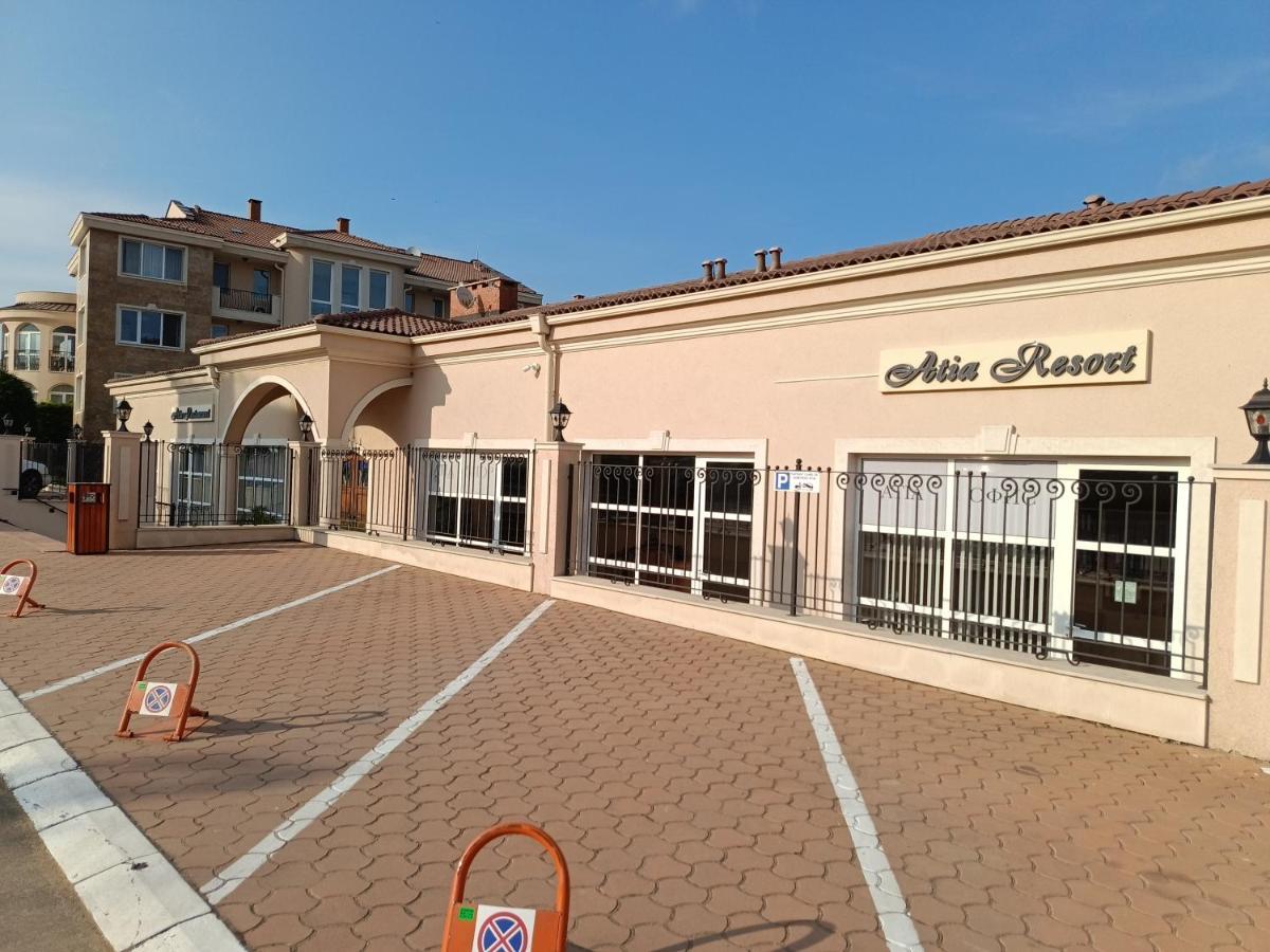 Atia Resort Chernomorets Bagian luar foto