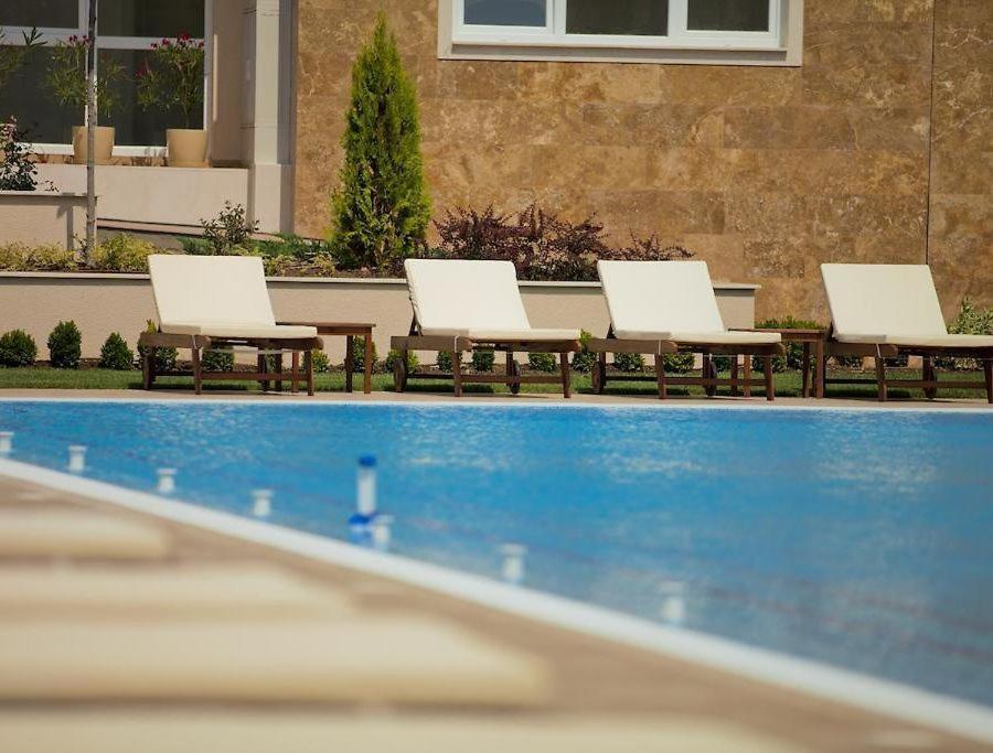 Atia Resort Chernomorets Bagian luar foto